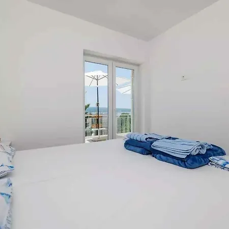 Beachfront In 54765 Apartment Selce