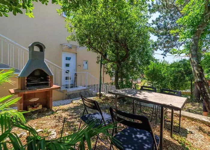 Beachfront In 54765 شقة *