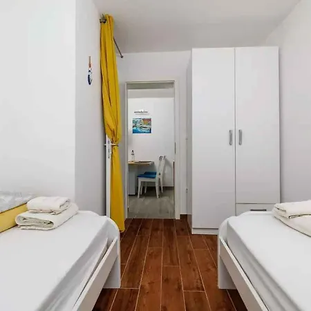 شقة Beachfront In 54765