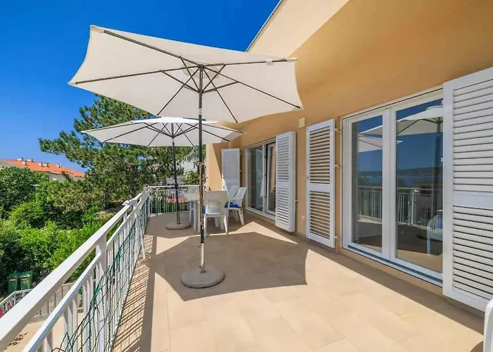 Beachfront In 54765 Apartamento Selce