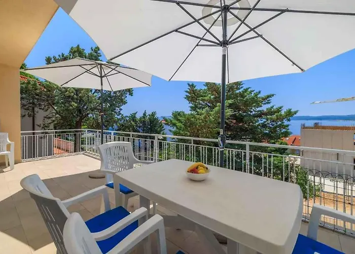 Beachfront In 54765 Apartamento Selce